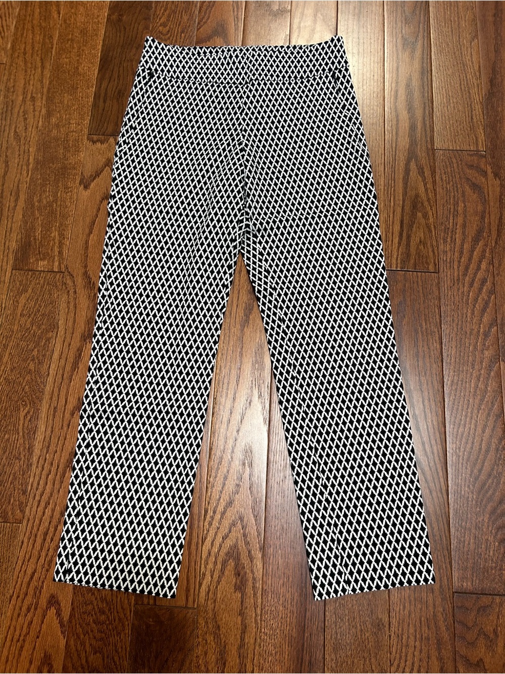 Margaret M Black and White Cropped Patterned Pants